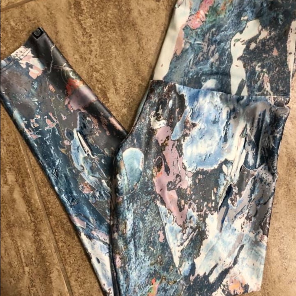 Peloton onzie brand leggings